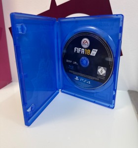 9-9-77254-1-Videojuego PS4 Fifa 18 2