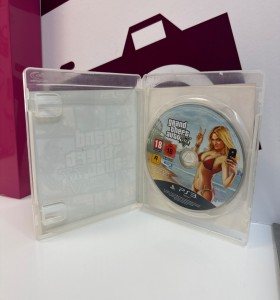 9-9-77305-1-Videojuego PS3 grand theft auto five  2