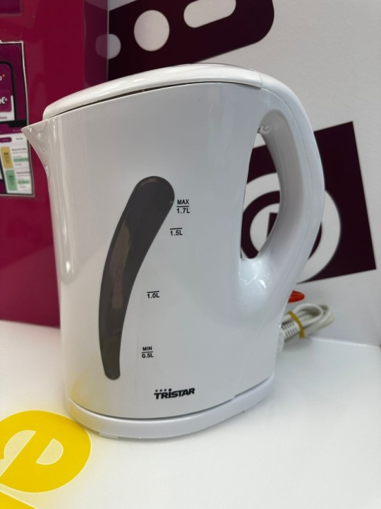 9-9-77306-1-Hervidor Agua Tristar 1.7 Litros 2000w
