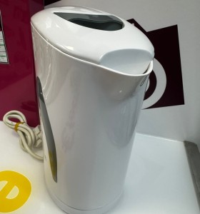 9-9-77306-1-Hervidor Agua Tristar 1.7 Litros 2000w 2