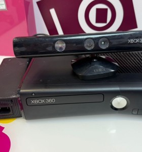 9-9-77280-1-Consola Xbox 360 1439 2.7gb
