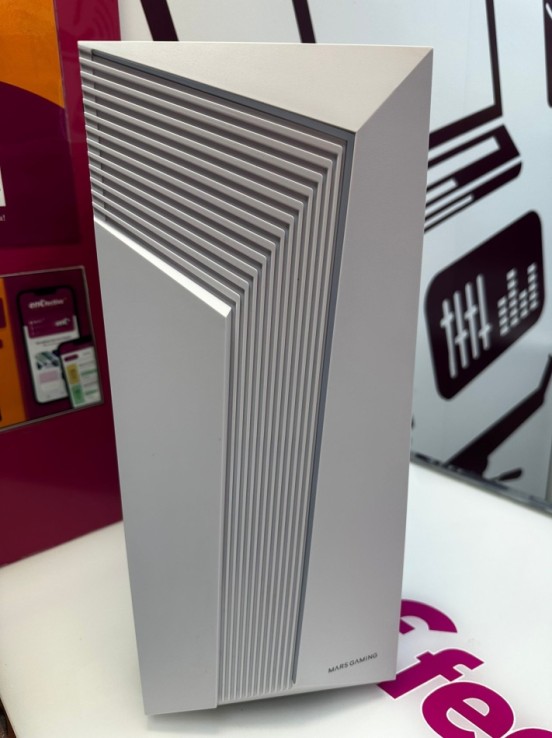 9-9-73189-1-Ordenador Sobremesa PC Desktop -0VR2326 AMD RYZEN 3 3200G 16GB 512gb Ssd