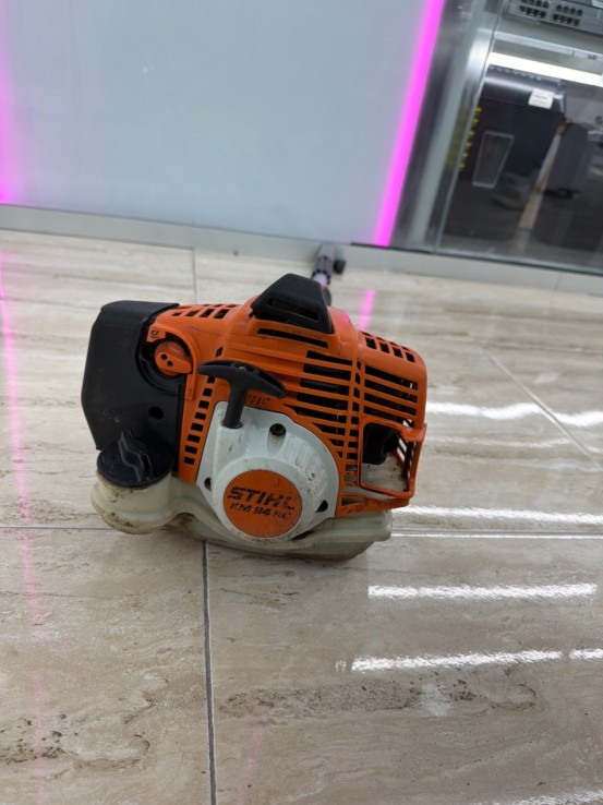 8-8-59842-3-Vareadora Stihl KM 94 RC