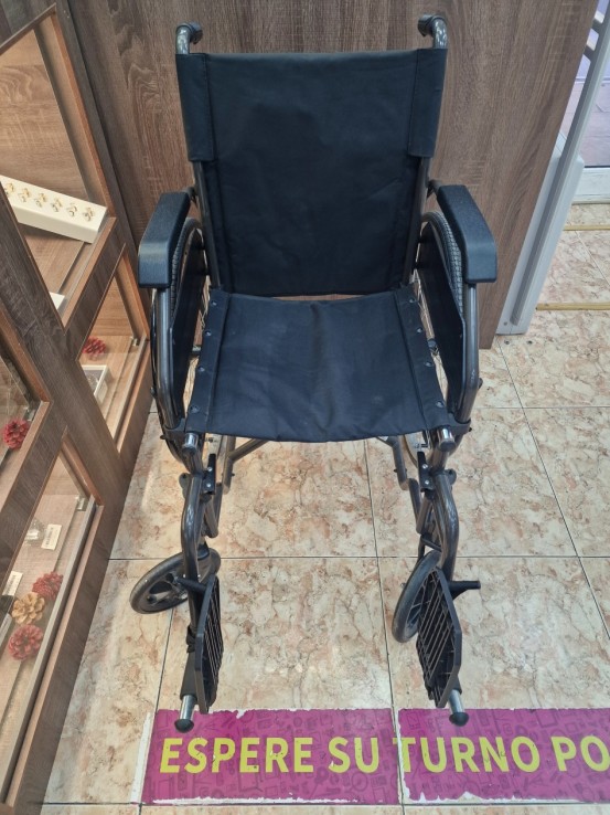 1-1-272117-1-Silla De Ruedas Prim Negra