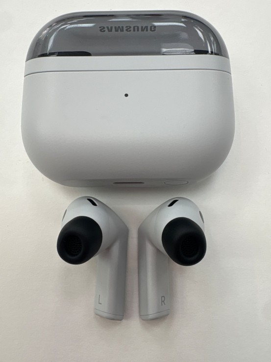 1-1-270522-2-Auriculares Samsung Galaxy Buds Fe 3