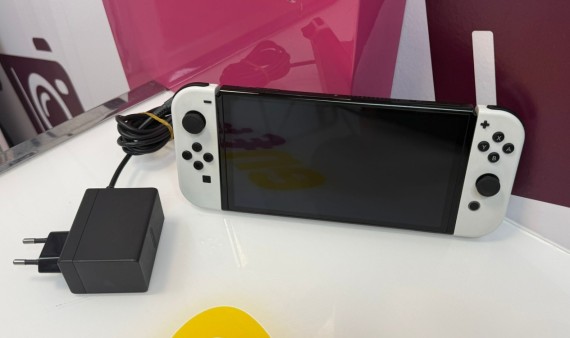 9-9-76409-2-Consola Nintendo Switch Oled Blanca heg-001