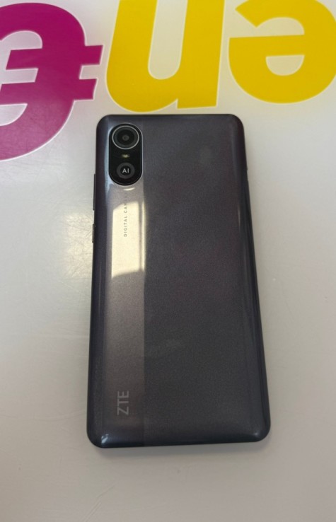 9-9-77317-5-Smartphone zte a31 plus 2 32gb 