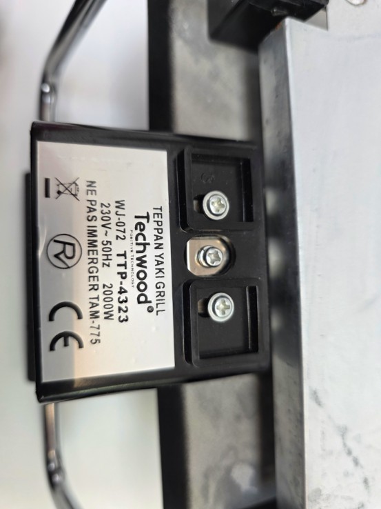 1-1-272139-2-Parrilla Electrica Techwood TTP 4323 2000w