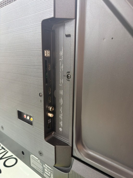 8-8-66154-4-Televisor LED Hisense TV 50A6N