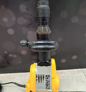 6-6-168765-1-Martillo Electrico Demoledor Dewalt D25940k
