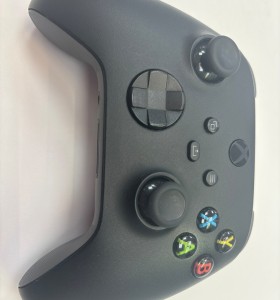 1-1-272261-1-Mando Xbox Series S X Carbon Black