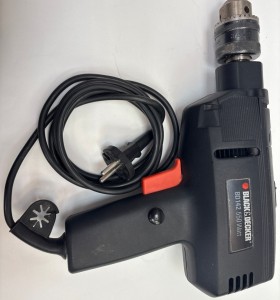 1-1-272280-1-Taladro Electrico Black Decker BD142 550W