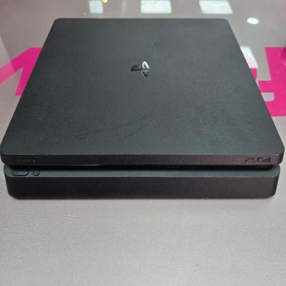 7-7-85538-1-Consola PS4 Slim