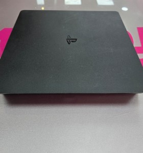 7-7-85538-1-Consola PS4 Slim 2