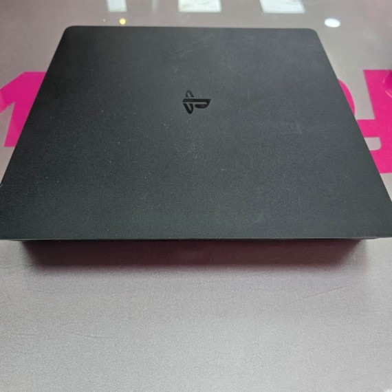 7-7-85538-2-Consola PS4 Slim