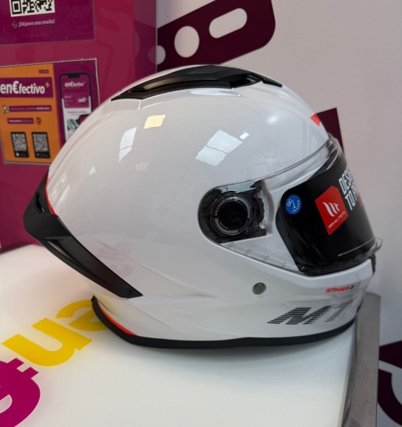 9-6-168925-4-Casco Integral MT Stinger Talla L (sin Uso)