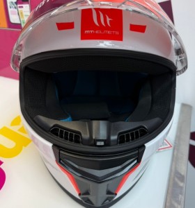 9-6-168926-1-Casco Integral MT Stinger Talla M (sin uso)