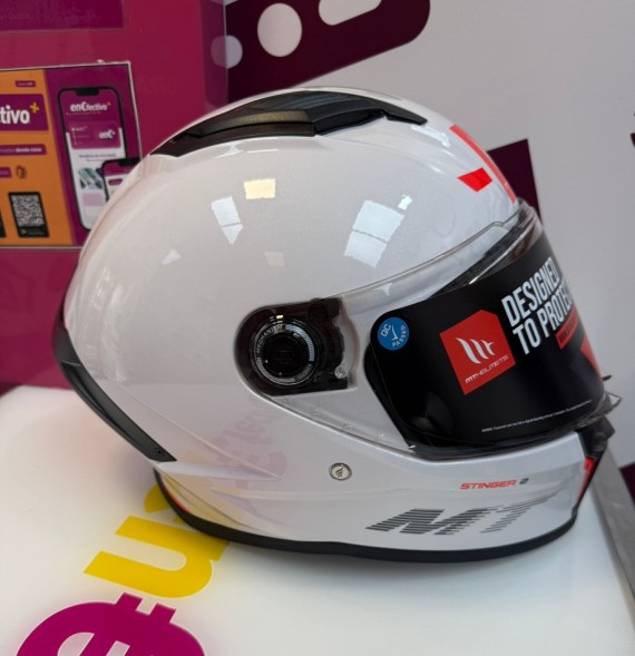 9-6-168926-2-Casco Integral MT Stinger Talla M (sin uso)