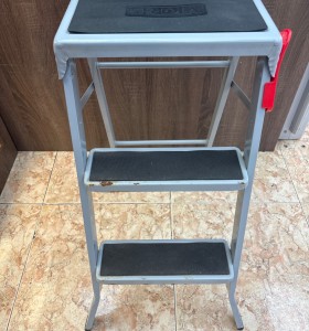 1-1-272296-1-Escalera Vigris 3 Peldaños