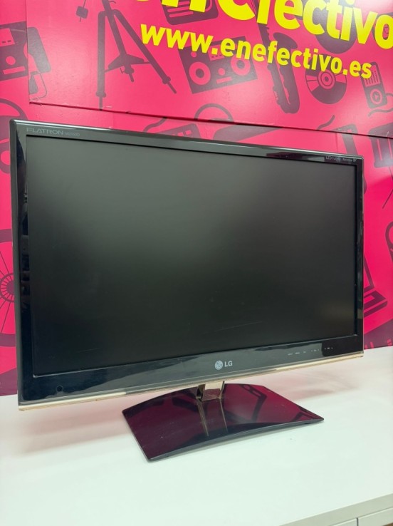 7-7-87055-1-Televisor LCD LG M2550DM