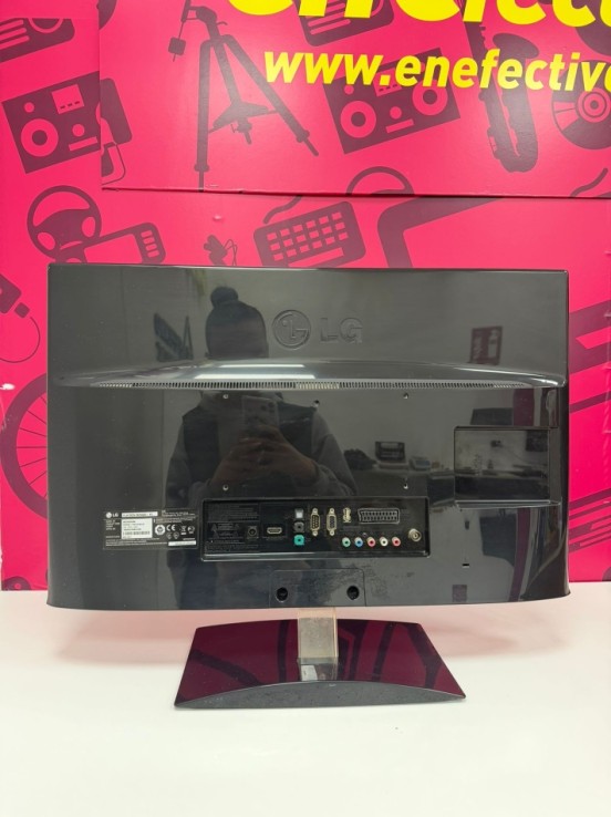 7-7-87055-2-Televisor LCD LG M2550DM