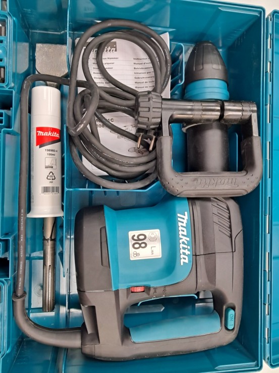 6-6-168991-1-Taladro Electrico Makita HM0870c Punta