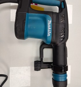 6-6-168991-1-Taladro Electrico Makita HM0870c Punta 2