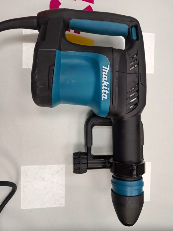 6-6-168991-2-Taladro Electrico Makita HM0870c Punta