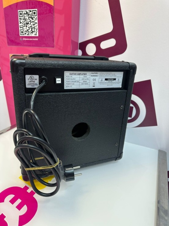 9-9-77426-2-Amplificador Guitarra S Sga20 