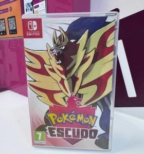 9-9-77493-1-Videojuego Nintendo Switch pokemon escudo 