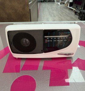 7-7-87113-1-Radio portátil Elbe RF-52-SOB