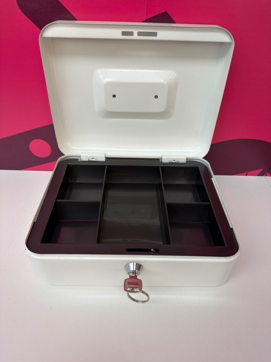 8-8-77811-1-Caja fuerte Blanca 