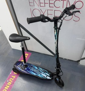 8-8-68900-1-Patinete Electrico Con Asiento 24 V. 4.5 Ah.
