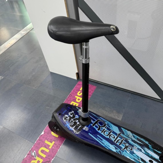 8-8-68900-3-Patinete Electrico Con Asiento 24 V. 4.5 Ah.