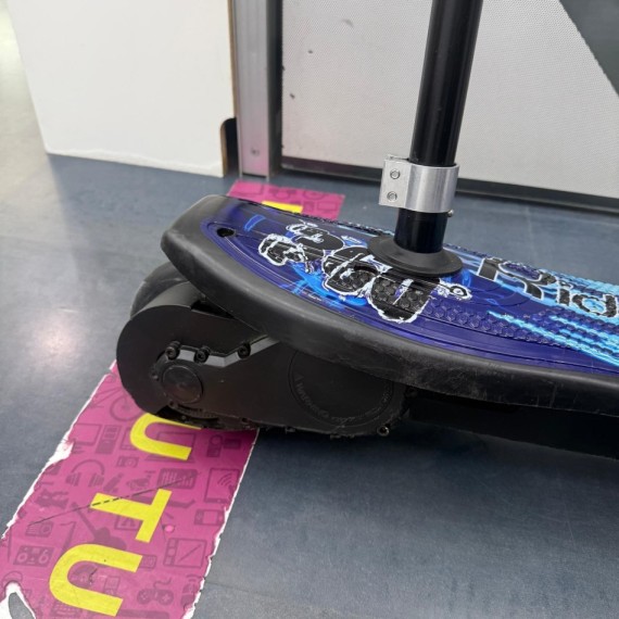 8-8-68900-4-Patinete Electrico Con Asiento 24 V. 4.5 Ah.