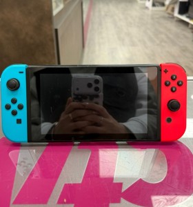 7-7-87108-1-Consola Nintendo Switch