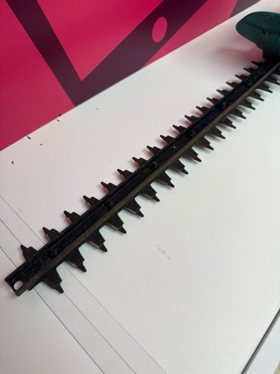 8-8-77822-5-Cortasetos Bosch AHS 45-16 420w