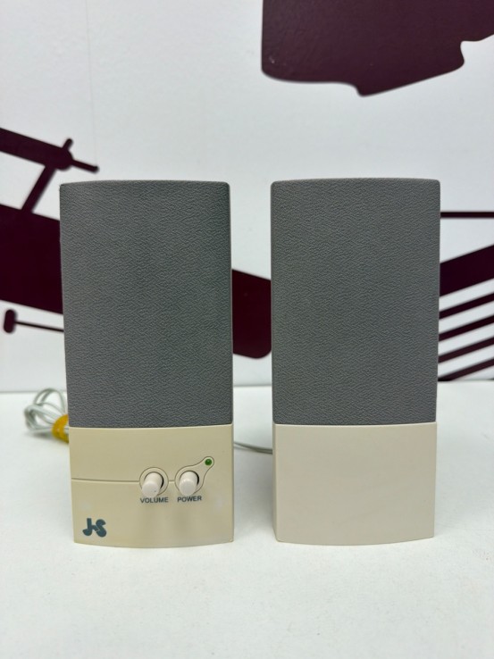 8-8-77832-1-Altavoces PC JS 