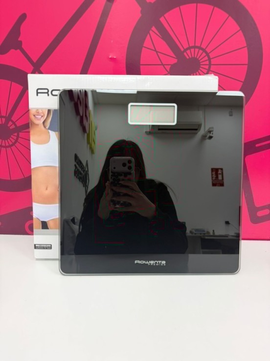 7-7-87141-1-Bascula Baño Rowenta Premiss (Sin Uso)