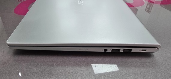 7-7-86995-5-Ordenador Portátil Asus d515d AMD Ryzen 7 2.30 GHz 8 Ram 512 SSD