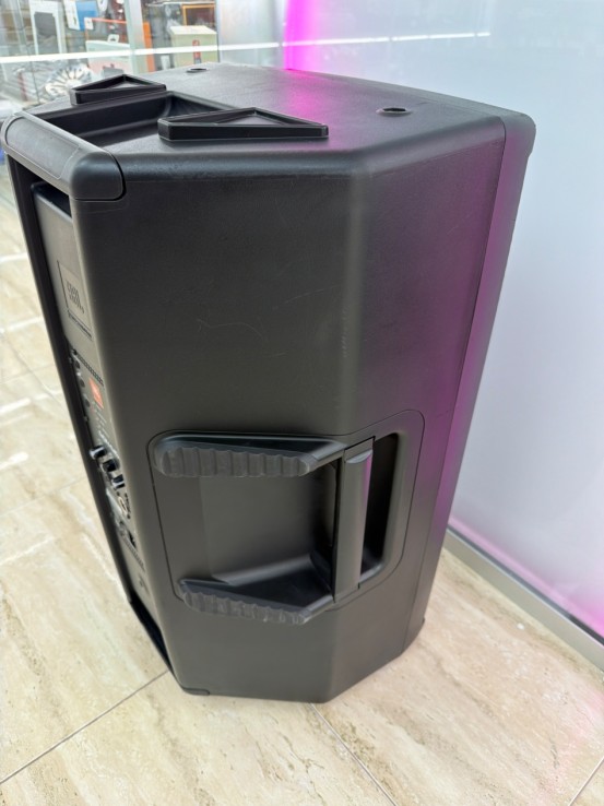 8-8-73188-5-Sonido JBL EON615 - Altavoz Activo