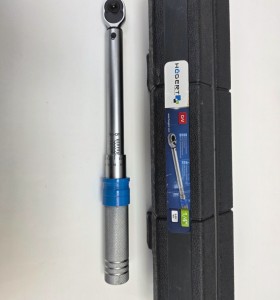 1-1-271007-1-Destornillador Carraca Hogert GrV 2