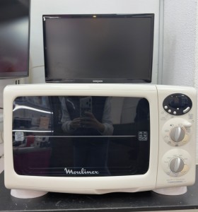 7-7-87199-1-Microondas Moulinex AET4