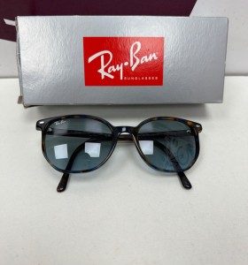 8-8-76213-1-Gafas De Sol Señora Rayban 2197 ELLIOT  2