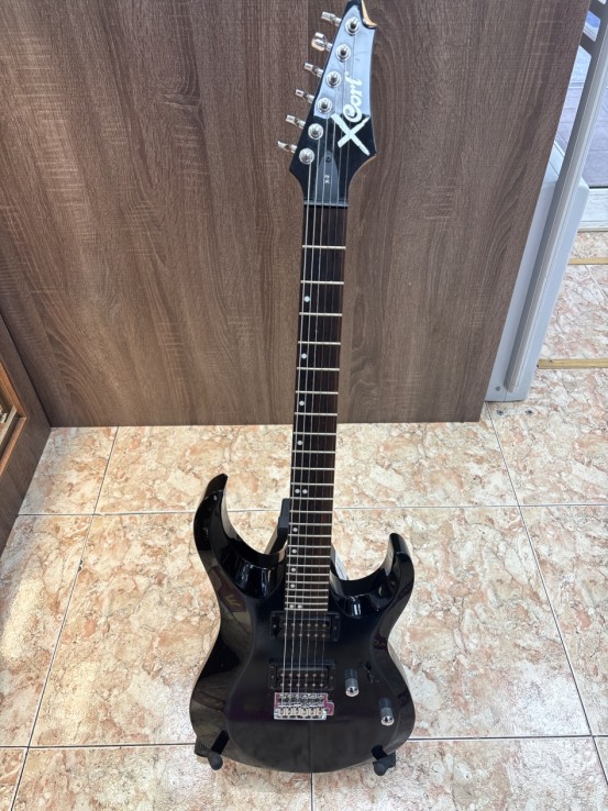 1-1-272649-1-Guitarra Electrica Xcort X-2