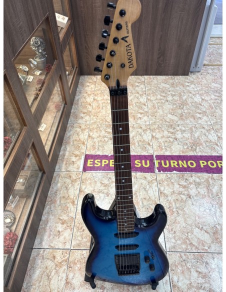 1-1-272648-1-Guitarra Electrica Dakota Negra