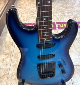 1-1-272648-1-Guitarra Electrica Dakota Negra 2