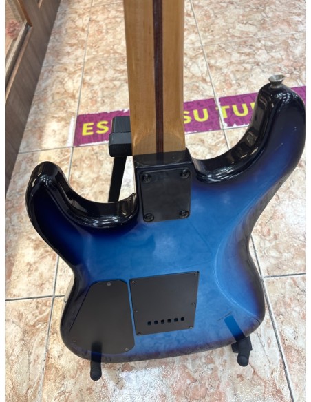 1-1-272648-4-Guitarra Electrica Dakota Negra