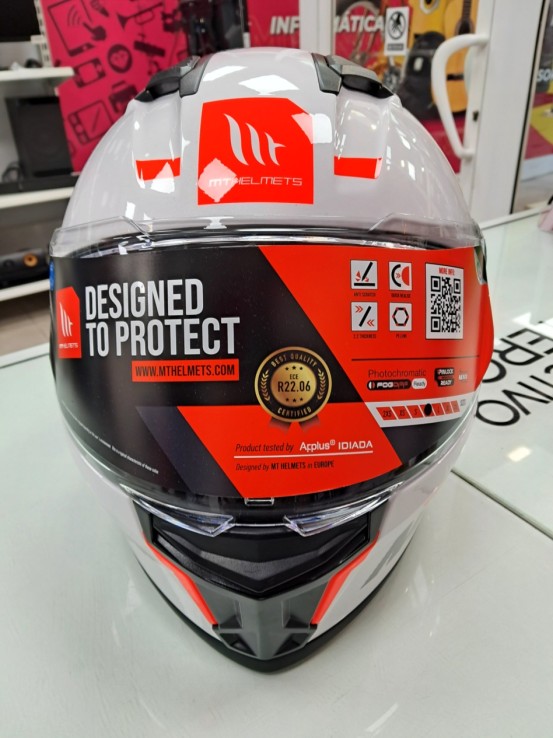 1-6-168851-1-Casco Integral MT Stinger (sin uso) talla M