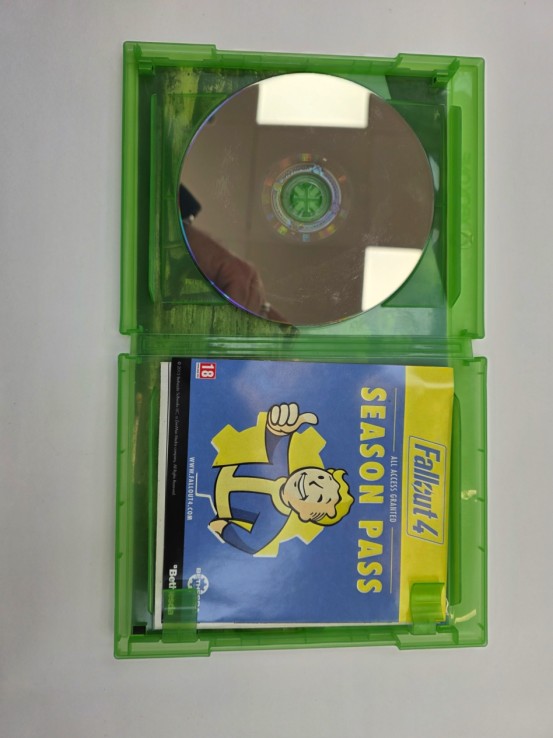 1-1-272624-3-Videojuego Xbox One Fallout 4